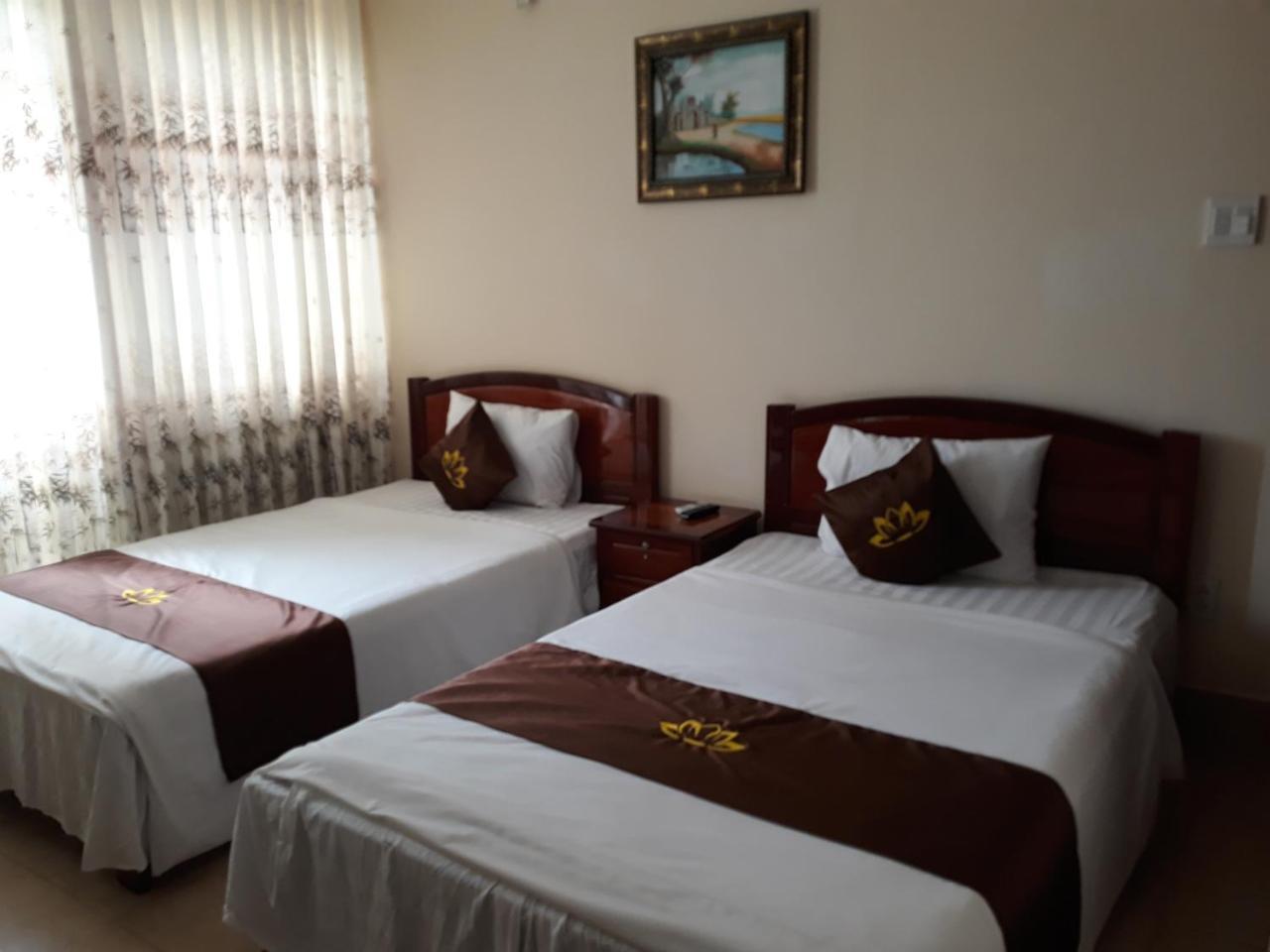 Huong Sen Hotel Cao Lanh Værelse billede